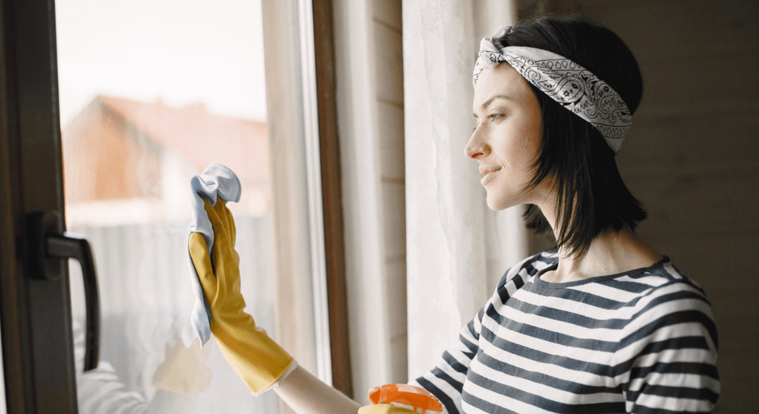 Praktický návod na ekologické upratovanie: Ako kvalitne umyť okná bez...